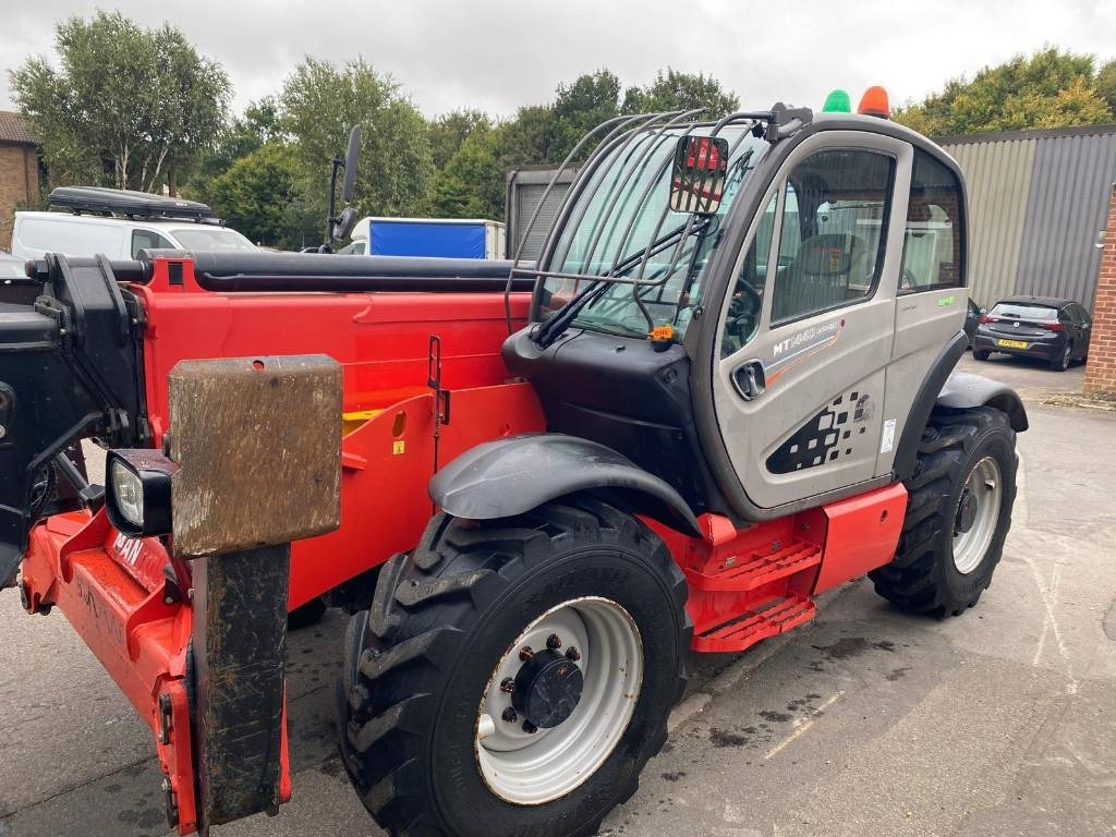 Telescopic handler Manitou MT 1440: picture 10