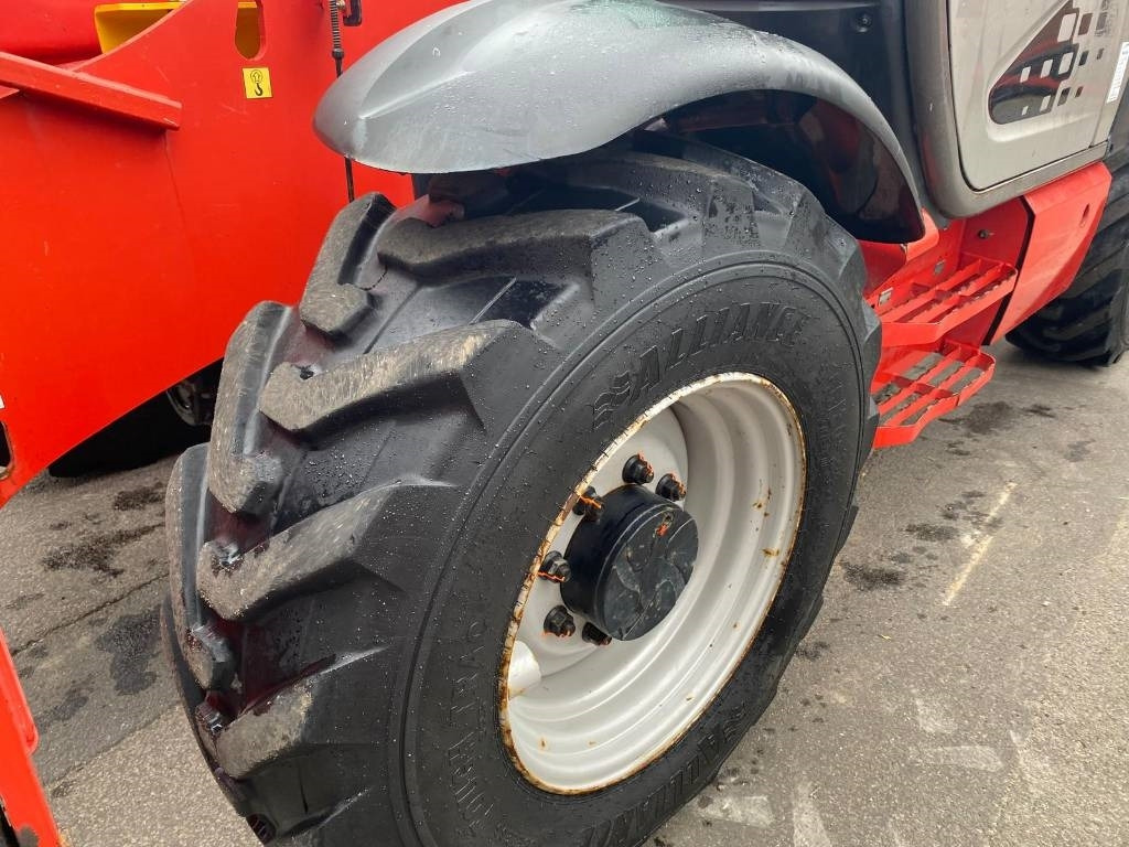 Telescopic handler Manitou MT 1440: picture 19