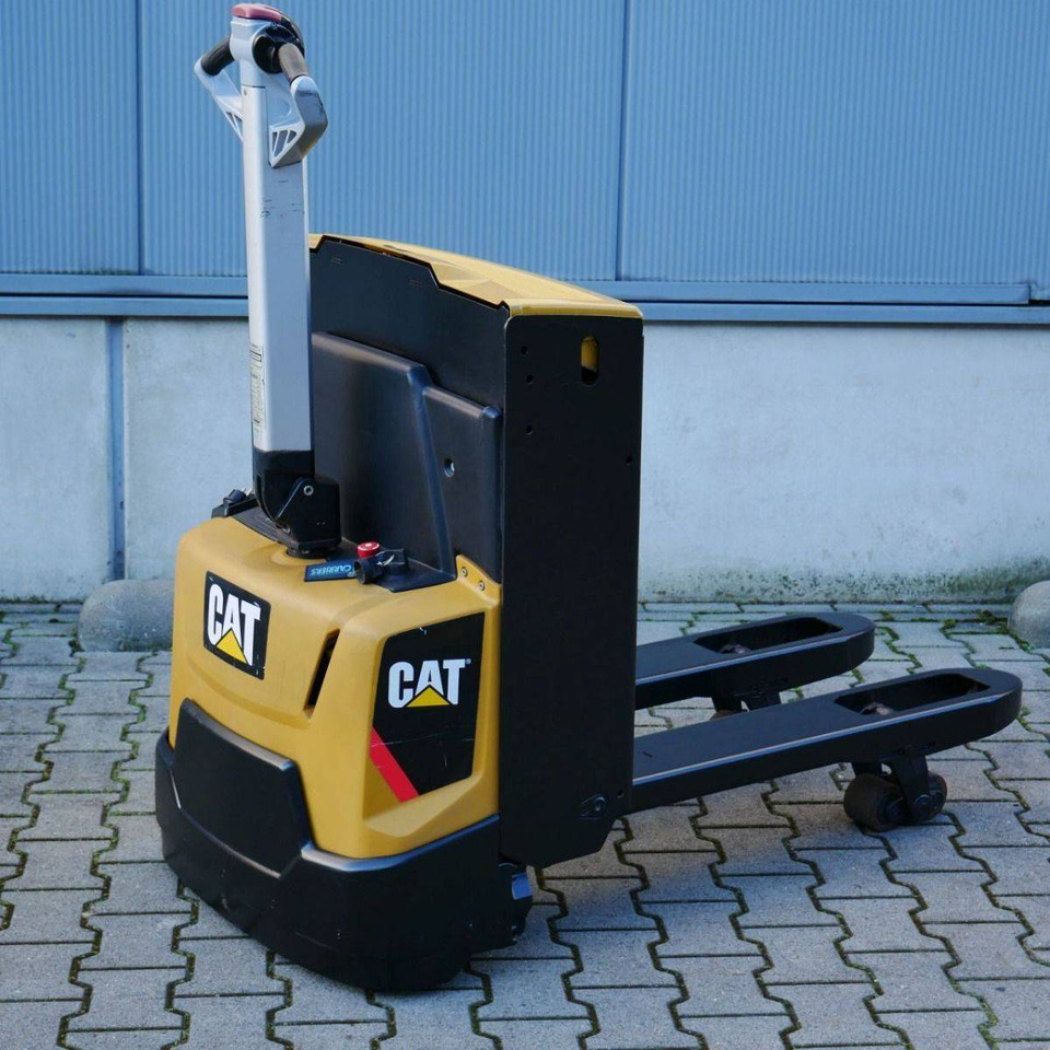 Caterpillar NPP16N2 - Pallet truck: picture 2 Caterpillar NPP16N2 - Pallet truck: picture 2