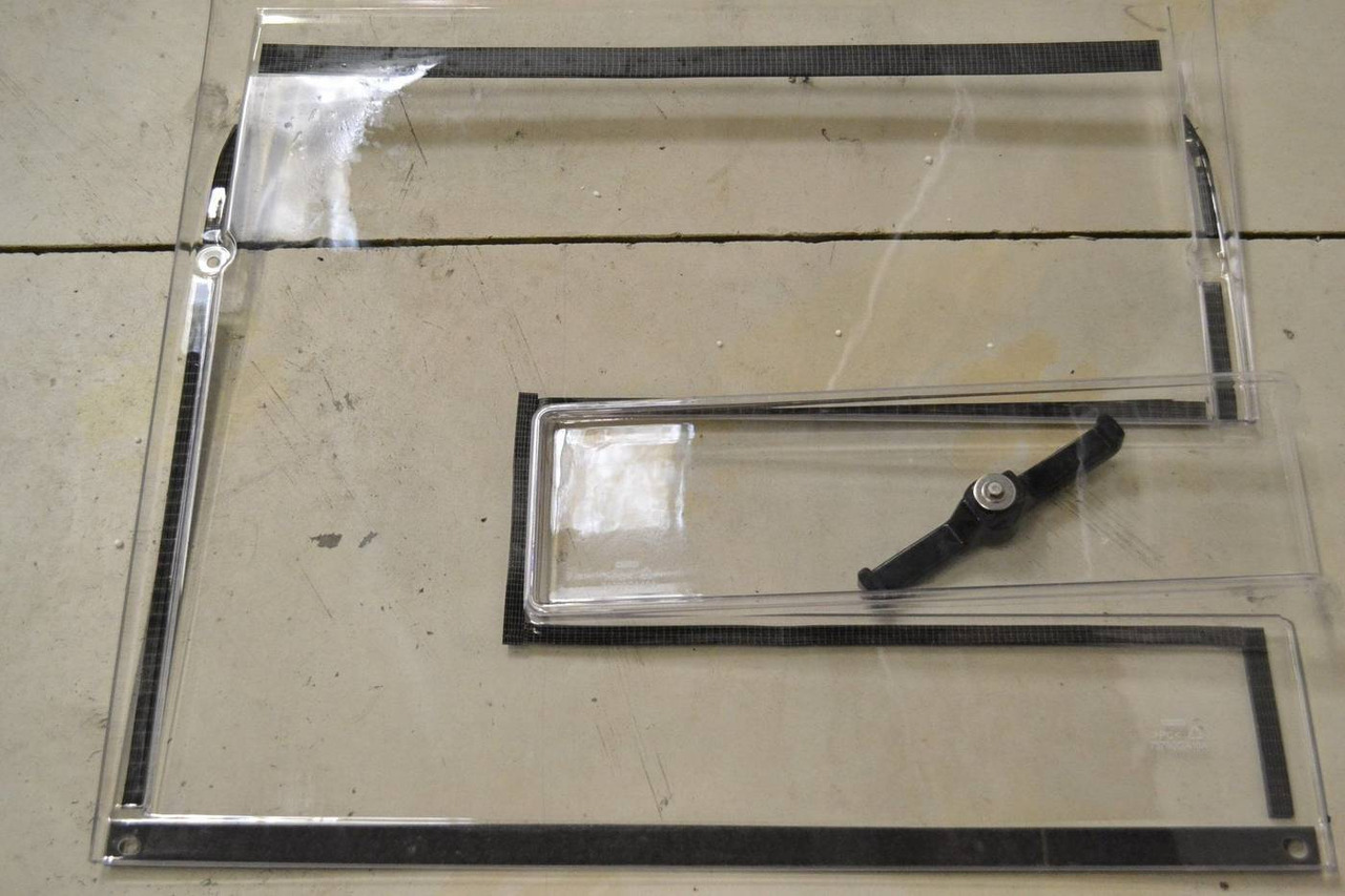 Door and parts for Material handling equipment Complete set Nissan TX steel Cabin: picture 11