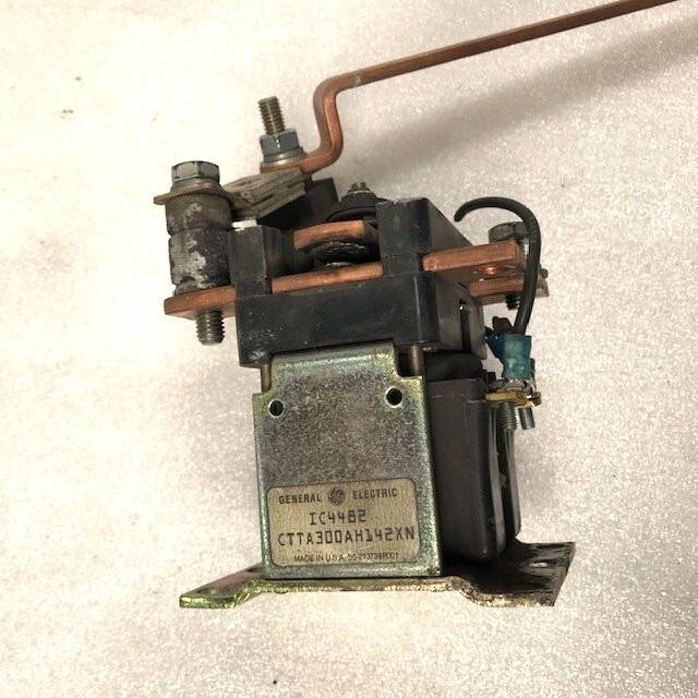 Contactor for Hyster E3.000XL - Electrical system for Material handling equipment: picture 3 Contactor for Hyster E3.000XL - Electrical system for Material handling equipment: picture 3