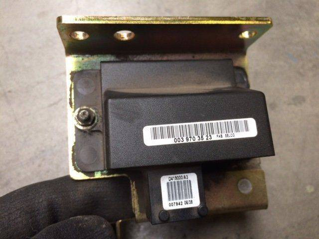 Contactor for Linde L12LHP, Series 133 - Electrical system for Material handling equipment: picture 2 Contactor for Linde L12LHP, Series 133 - Electrical system for Material handling equipment: picture 2