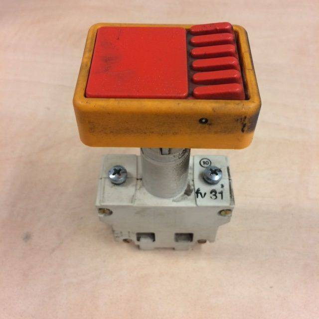 Emergency stop switch ERD 220 - Steering column switch for Material handling equipment: picture 1 Emergency stop switch ERD 220 - Steering column switch for Material handling equipment: picture 1
