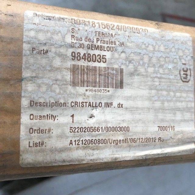 Glass for Komatsu/Fiat - Window and parts for Material handling equipment: picture 3 Glass for Komatsu/Fiat - Window and parts for Material handling equipment: picture 3
