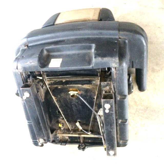 HYSTER seat for forklift - Cab and interior for Forklift: picture 4 HYSTER seat for forklift - Cab and interior for Forklift: picture 4