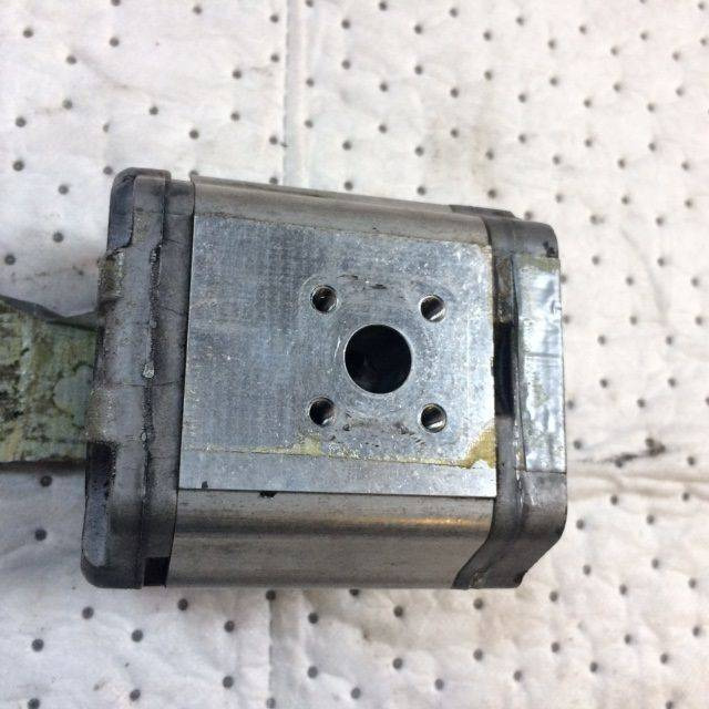 Hydraulic pump for Still/Wagner FM20 - Steering pump for Material handling equipment: picture 3 Hydraulic pump for Still/Wagner FM20 - Steering pump for Material handling equipment: picture 3