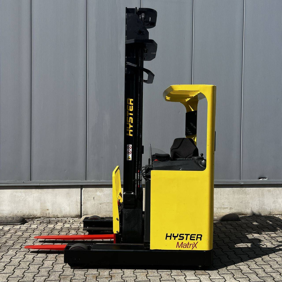 Hyster R1.4H - Reach truck: picture 3 Hyster R1.4H - Reach truck: picture 3
