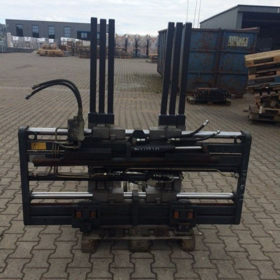 Kaup Triple Pallet Handler - Forks for Material handling equipment: picture 2 Kaup Triple Pallet Handler - Forks for Material handling equipment: picture 2