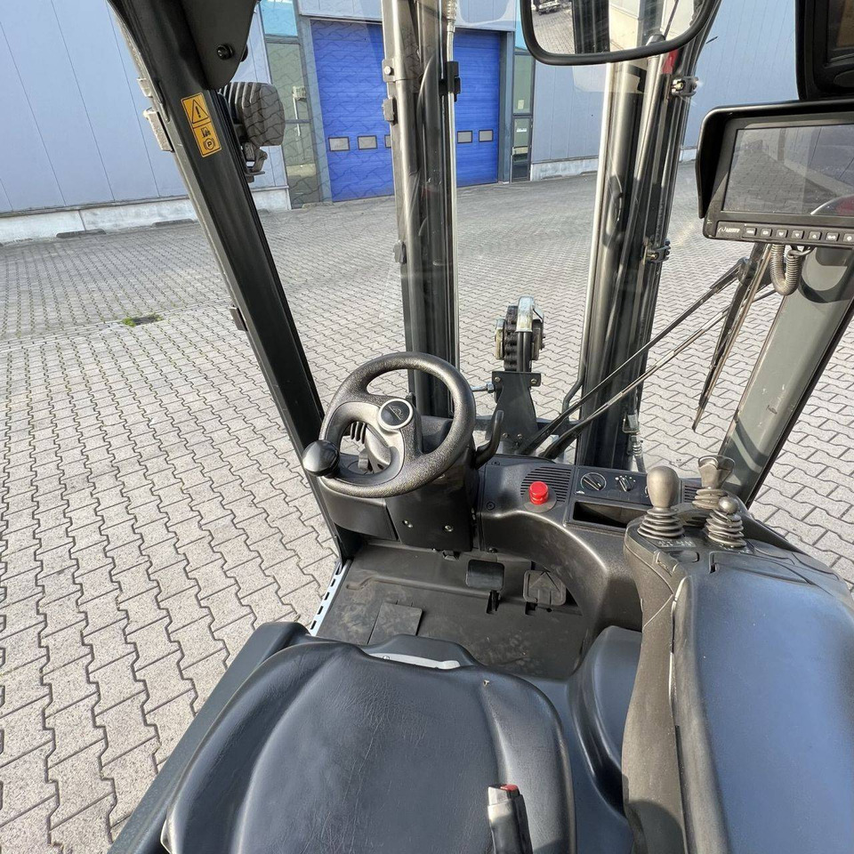 Electric forklift Linde E16 (386-02) EVO: picture 9