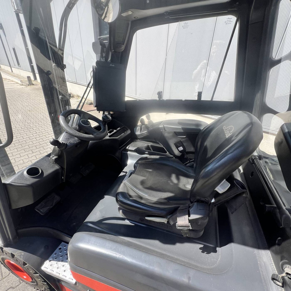 Linde E20 (387) - Electric forklift: picture 4 Linde E20 (387) - Electric forklift: picture 4