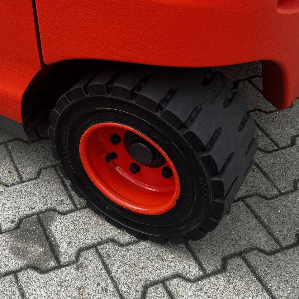 Linde E25L (387) leasing Linde E25L (387): picture 13 Linde E25L (387) leasing Linde E25L (387): picture 13