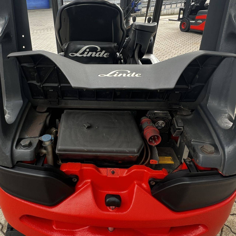 Linde E25L (387) leasing Linde E25L (387): picture 11 Linde E25L (387) leasing Linde E25L (387): picture 11