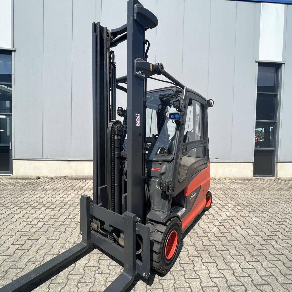 Linde E30/600 HL (387) - Electric forklift: picture 1 Linde E30/600 HL (387) - Electric forklift: picture 1