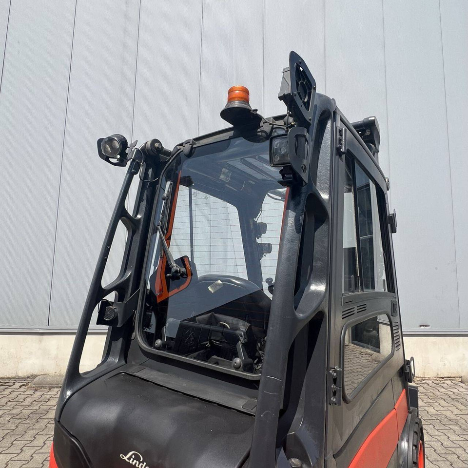 Electric forklift Linde E30/600 HL (387): picture 11