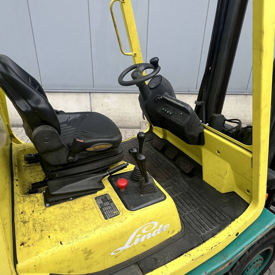 Linde E48P (337) - Electric forklift: picture 3 Linde E48P (337) - Electric forklift: picture 3