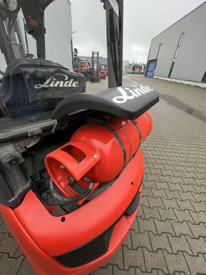Linde H20T (391) - LPG forklift: picture 4 Linde H20T (391) - LPG forklift: picture 4