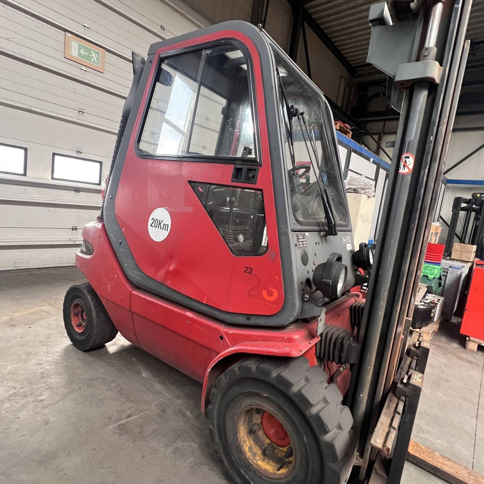Linde H30T (351) - LPG forklift: picture 2 Linde H30T (351) - LPG forklift: picture 2