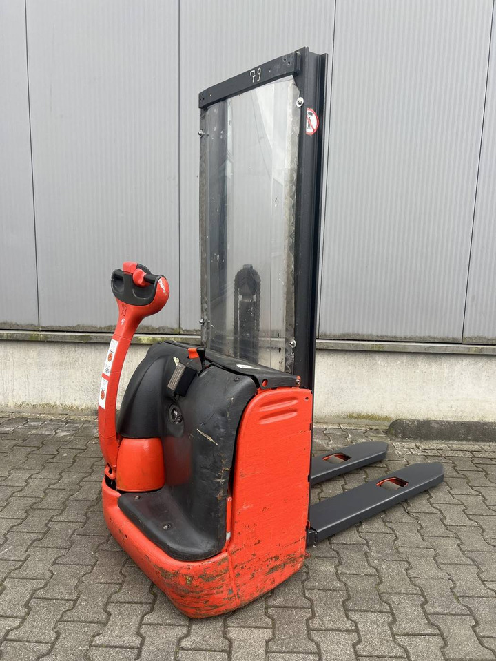 Linde L10 (379) - Stacker: picture 1 Linde L10 (379) - Stacker: picture 1