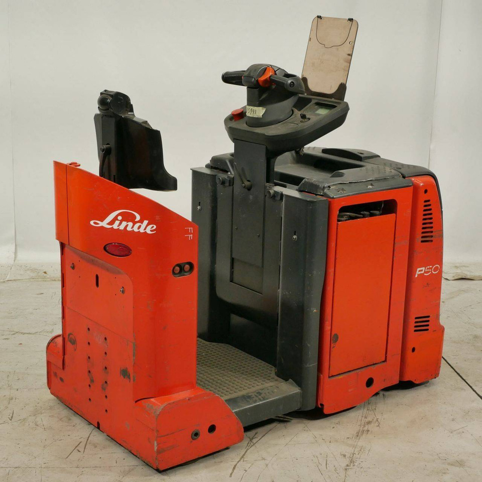 Linde P50C (1190) - Tow tractor: picture 2 Linde P50C (1190) - Tow tractor: picture 2