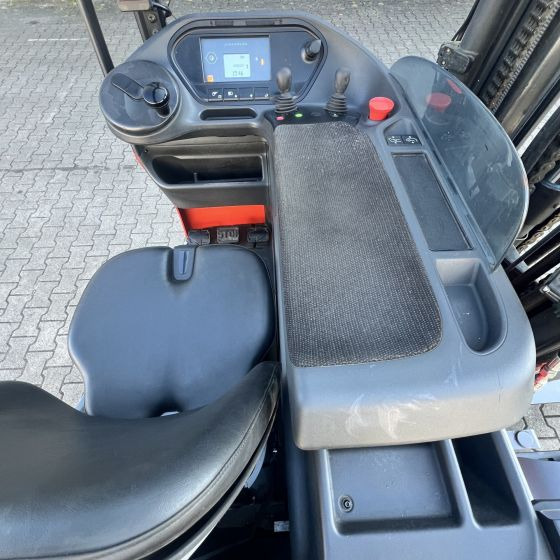 Linde R14G (1120) - Reach truck: picture 3 Linde R14G (1120) - Reach truck: picture 3