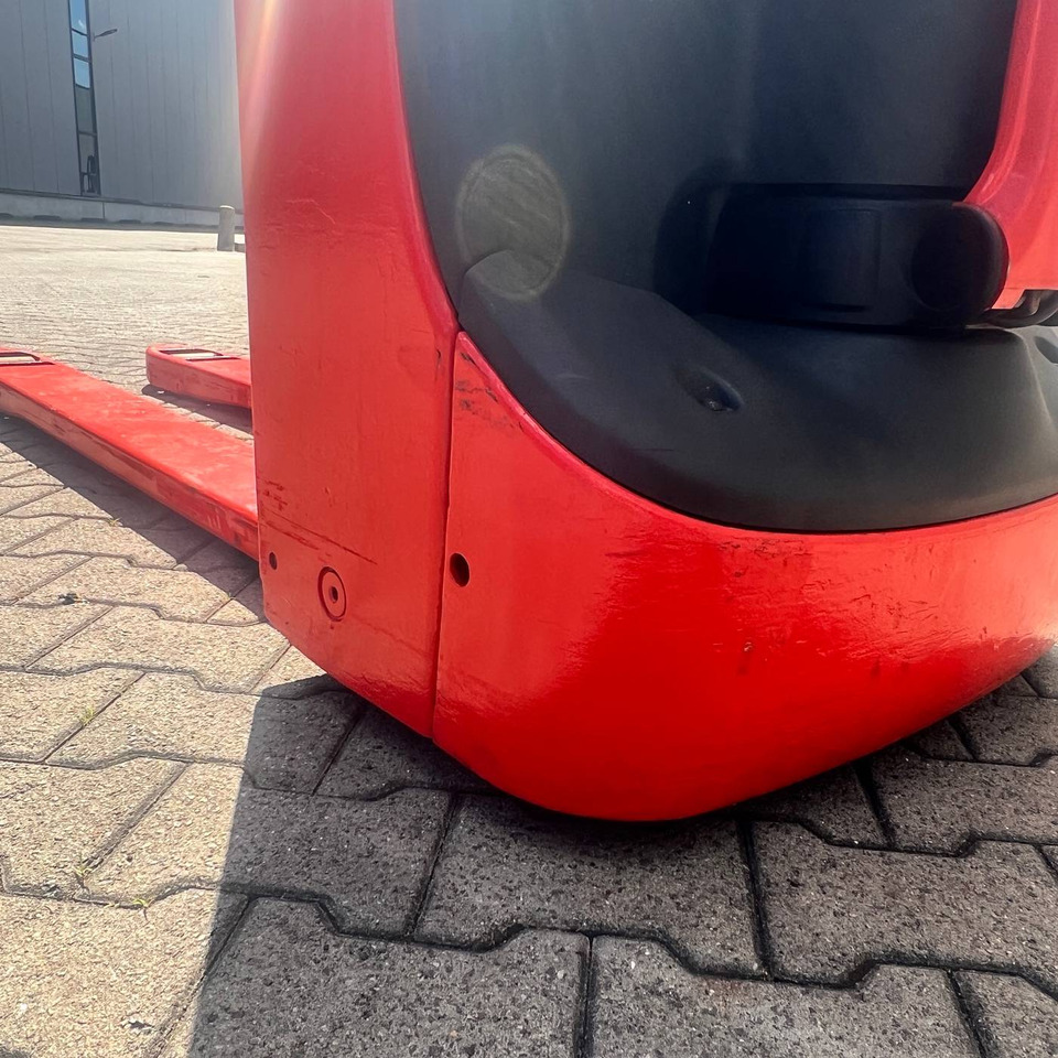 Pallet truck Linde T16 (1152): picture 10