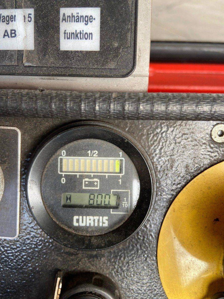 Volk EFZ12K - Tow tractor: picture 2 Volk EFZ12K - Tow tractor: picture 2