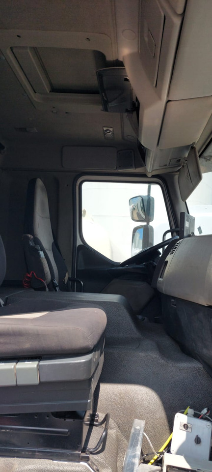 RENAULT  - Tank truck: picture 2 RENAULT  - Tank truck: picture 2