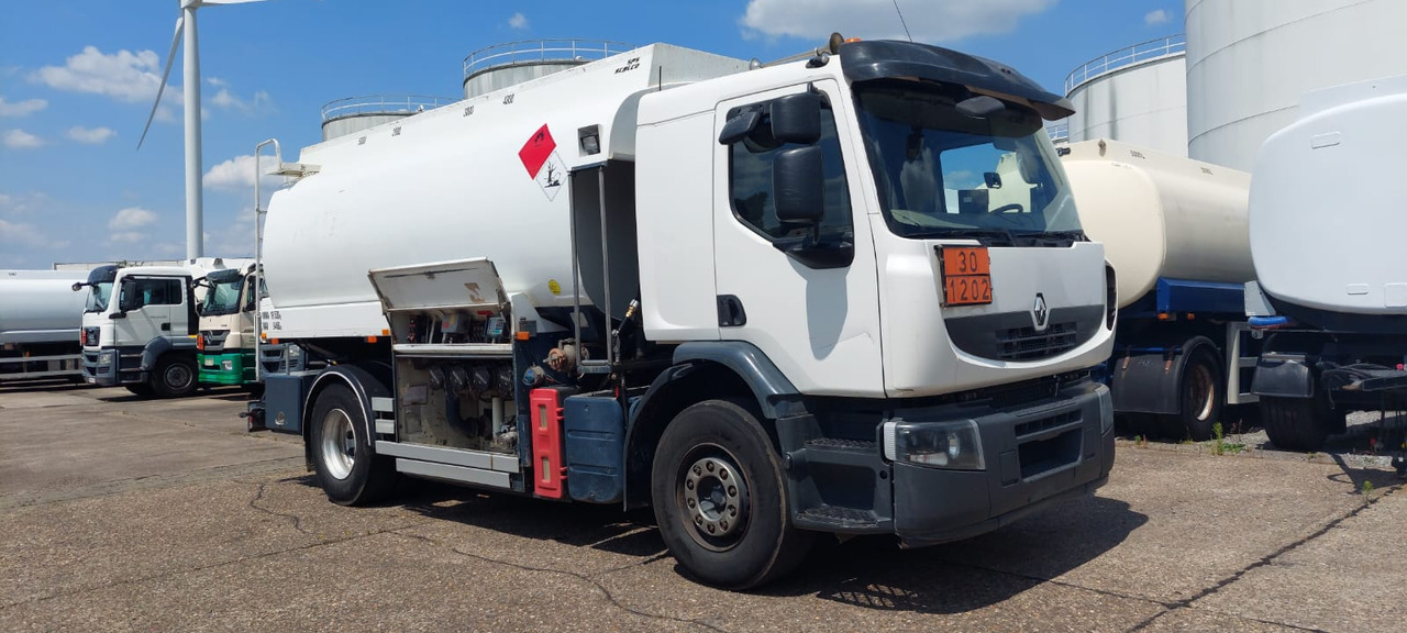 RENAULT  - Tank truck: picture 4 RENAULT  - Tank truck: picture 4