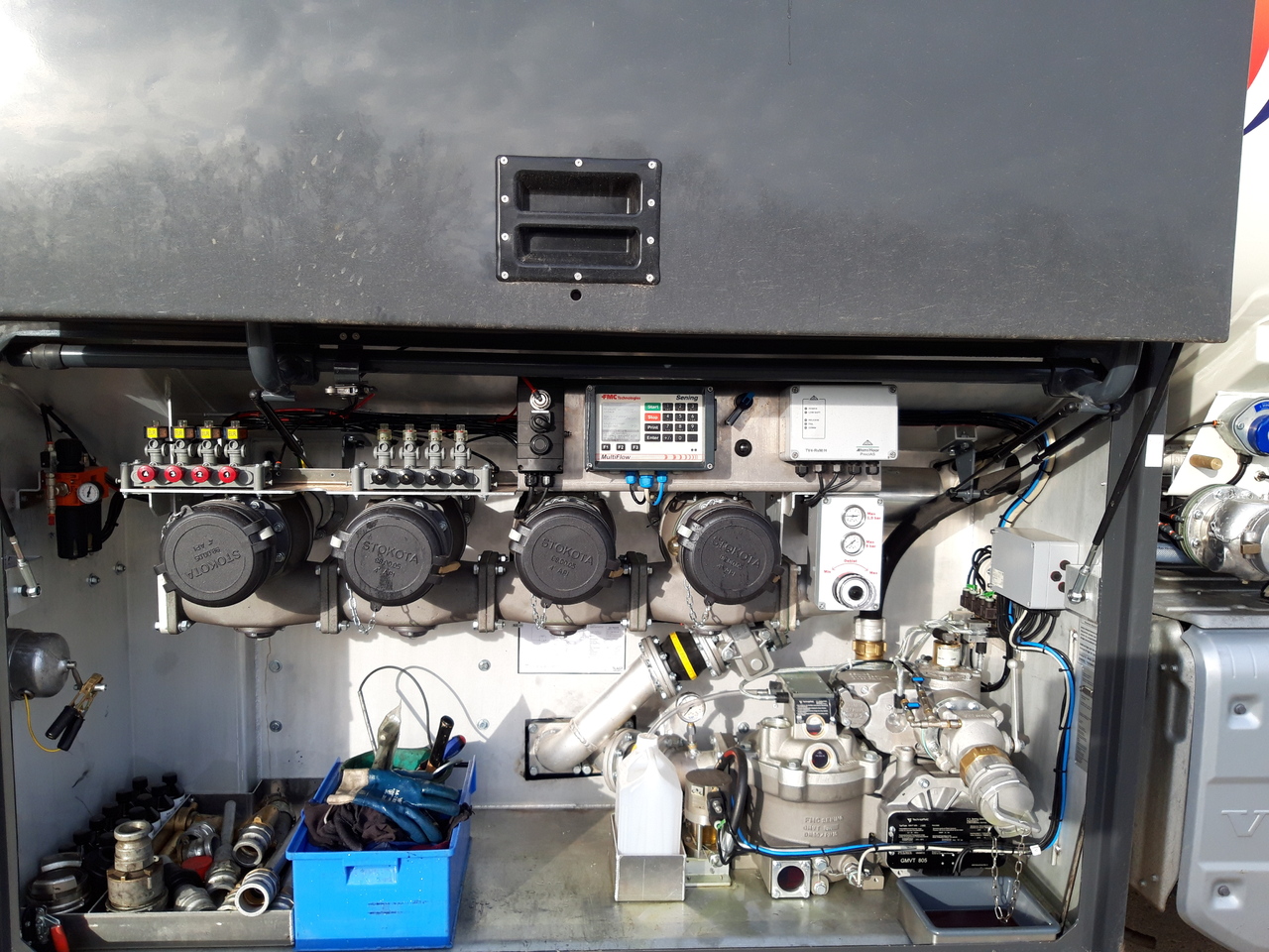 VOLVO FM - Tank truck: picture 2 VOLVO FM - Tank truck: picture 2