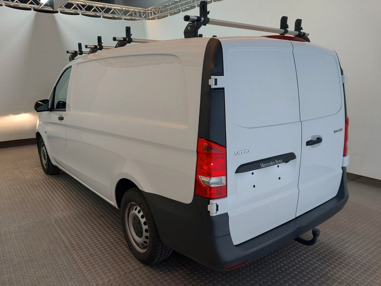 Mercedes-Benz Vito Kasten 114 CDI lang,Klima,AHK,Regale, Kamer - Passenger van: picture 3 Mercedes-Benz Vito Kasten 114 CDI lang,Klima,AHK,Regale, Kamer - Passenger van: picture 3