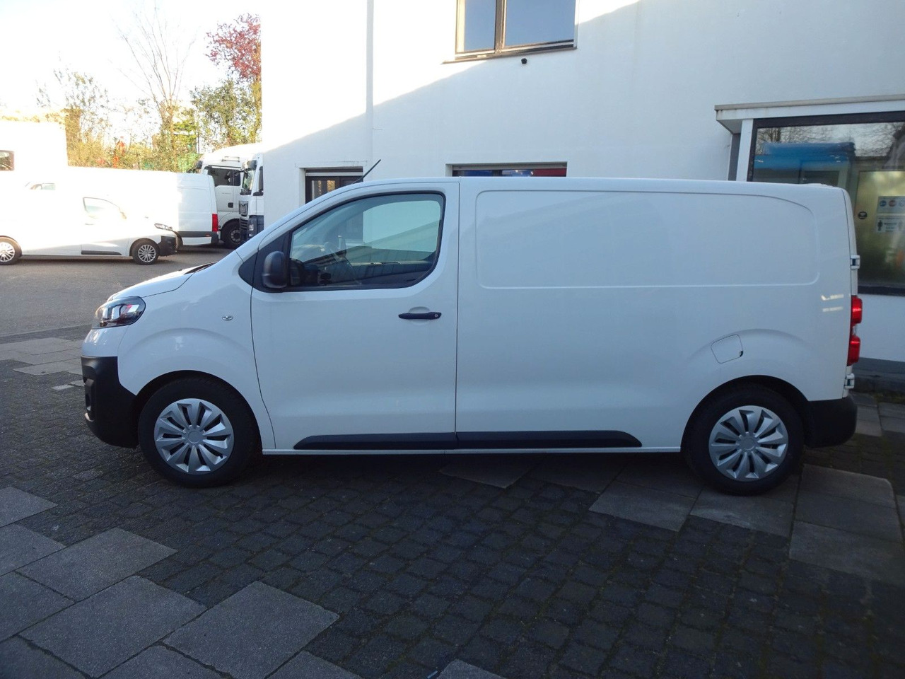 Opel Vivaro Kasten Edition M, L1H1, Klima, PDC - Passenger van: picture 4 Opel Vivaro Kasten Edition M, L1H1, Klima, PDC - Passenger van: picture 4