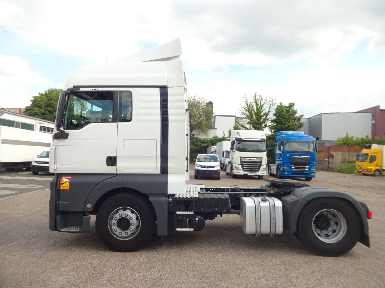 MAN 10 x TGX 18.470, XLX, Intarder, ACC, 2 Tank - Tractor unit: picture 5 MAN 10 x TGX 18.470, XLX, Intarder, ACC, 2 Tank - Tractor unit: picture 5