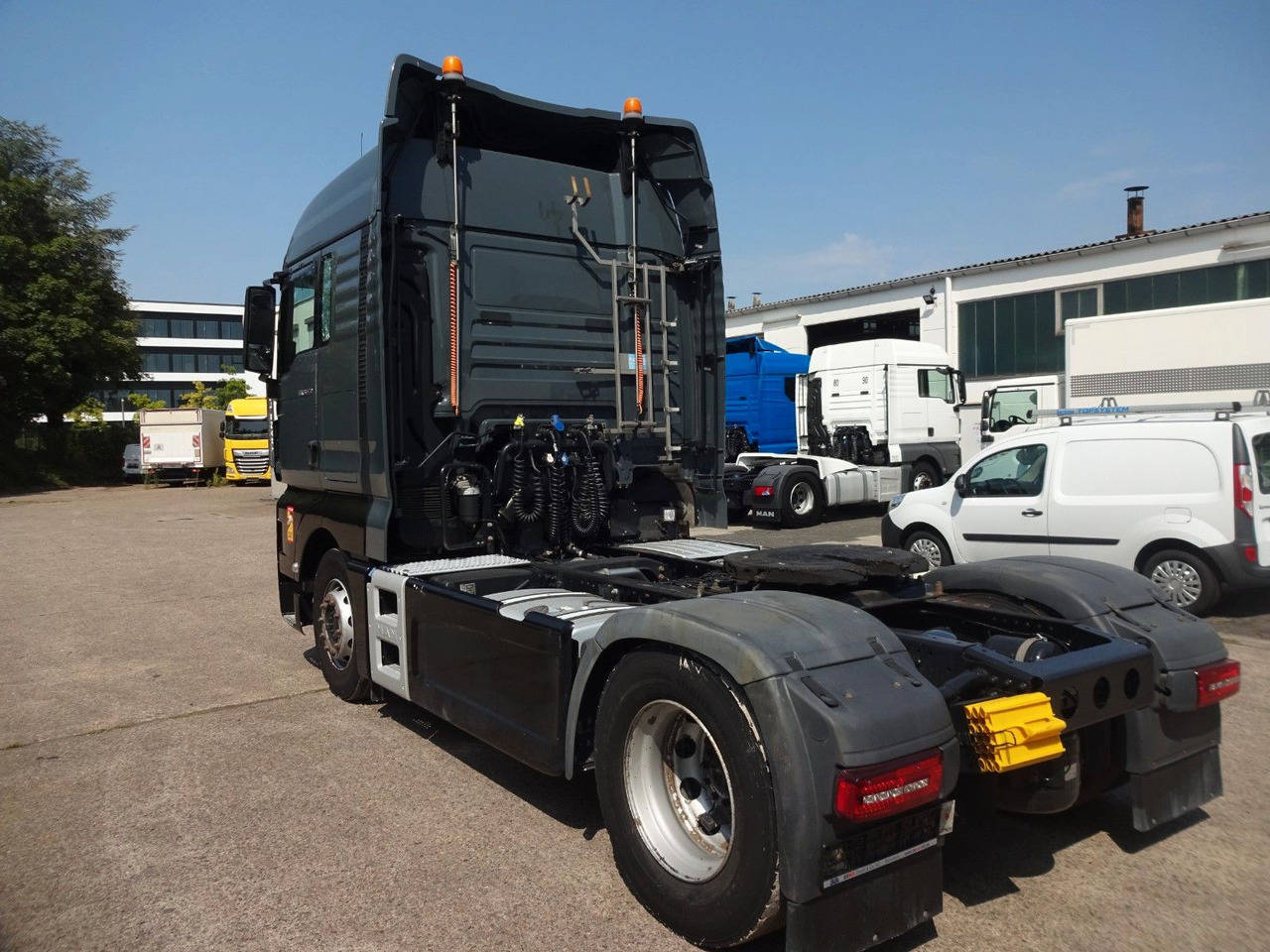 MAN TGX 18.470, XLX, Intarder, ACC, 2 Tank, Standkl - Tractor unit: picture 5 MAN TGX 18.470, XLX, Intarder, ACC, 2 Tank, Standkl - Tractor unit: picture 5