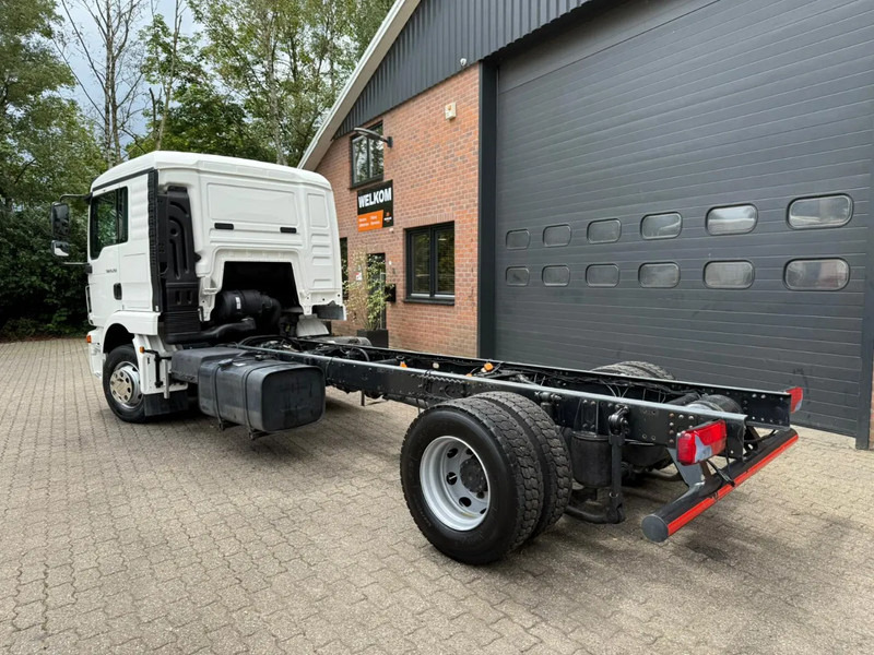 MAN TGM TGM 15.250 4X2 Chassis, Airco, 526.460 KM, Slaapcabine - Cab chassis truck: picture 2 MAN TGM TGM 15.250 4X2 Chassis, Airco, 526.460 KM, Slaapcabine - Cab chassis truck: picture 2