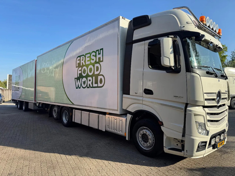 Mercedes-Benz Actros 2842 6X2 Gigaspace Koelcombi Carrier D+E - Isothermal truck: picture 2 Mercedes-Benz Actros 2842 6X2 Gigaspace Koelcombi Carrier D+E - Isothermal truck: picture 2