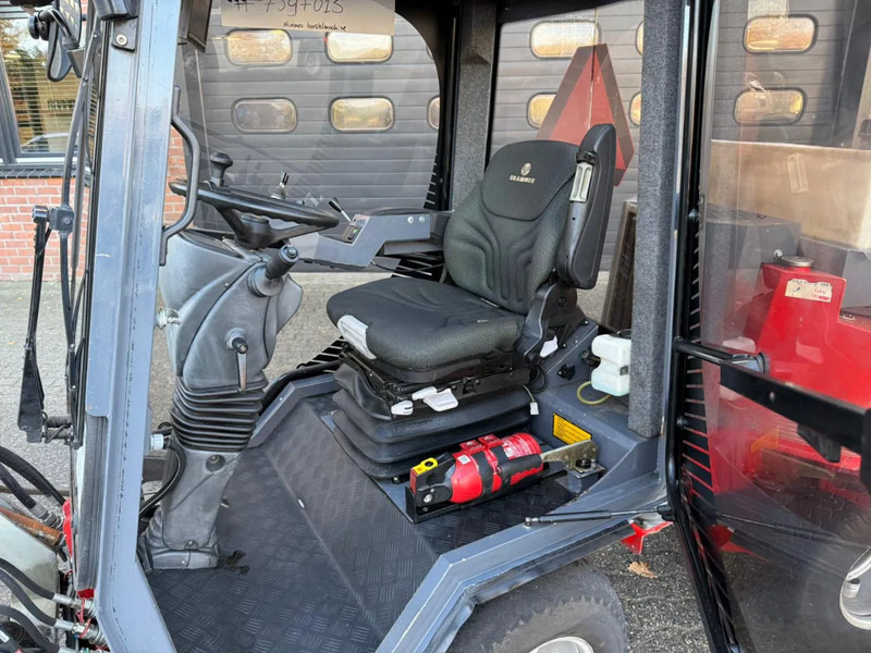 Nimos DM-Trac 205 OKB-70- Onkruidborstelmachine Werktuigendrager 4X Hydraulische functie - Industrial sweeper: picture 4 Nimos DM-Trac 205 OKB-70- Onkruidborstelmachine Werktuigendrager 4X Hydraulische functie - Industrial sweeper: picture 4