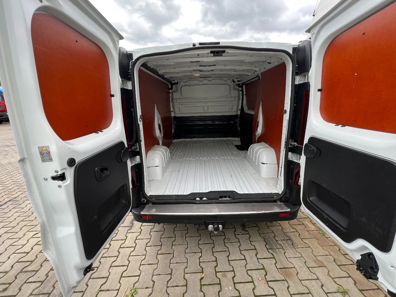 Renault Trafic 1.6 dCi L1H1 Airco/Klima Zijdeur Trekhaak EURO 6 - Small van: picture 5 Renault Trafic 1.6 dCi L1H1 Airco/Klima Zijdeur Trekhaak EURO 6 - Small van: picture 5