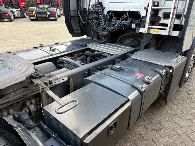 Tractor unit Scania R450 4X2EB Lowliner Retarder Standairco Smarttacho 2 German truck: picture 6