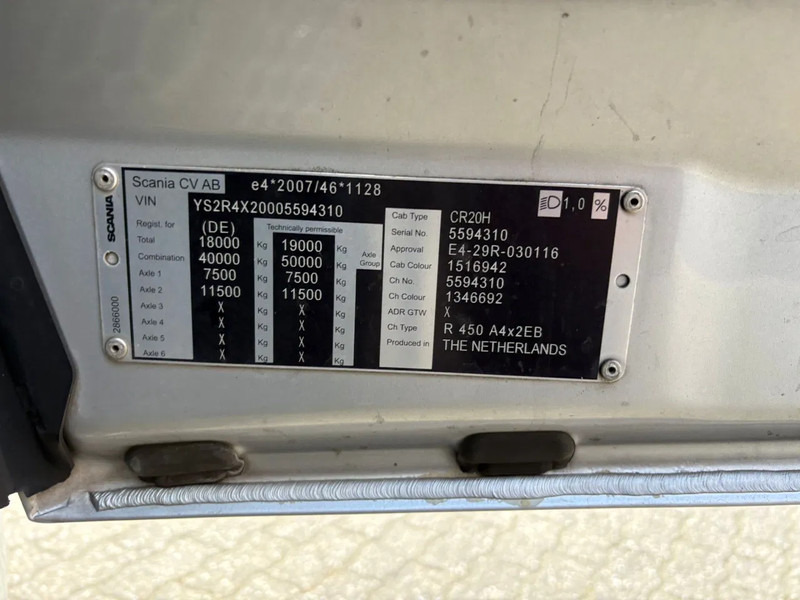 Tractor unit Scania R450 4X2EB Lowliner Retarder Standairco Smarttacho 2 German truck: picture 18
