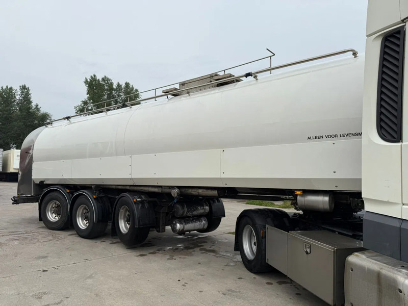 Lako 34.000L RVS/Edelstahl Melk/Milch/Food/Lebensmittel 2X Stuuras - Tank semi-trailer: picture 5 Lako 34.000L RVS/Edelstahl Melk/Milch/Food/Lebensmittel 2X Stuuras - Tank semi-trailer: picture 5