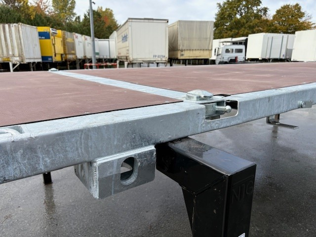 Bowmann BDF-System, 7.450 mm lang, mit TWIST-LOCKS im Rahmen für Transport von 20 Fuß Containern - Flatbed body: picture 1 Bowmann BDF-System, 7.450 mm lang, mit TWIST-LOCKS im Rahmen für Transport von 20 Fuß Containern - Flatbed body: picture 1