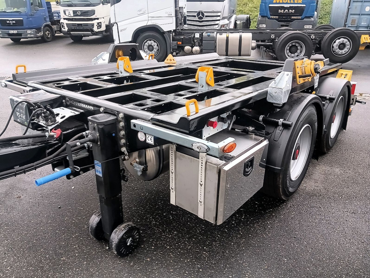 Hüffermann 2-A-MINI-CARRIER SAFETYFIX VERZINKT FULLOPTION - Roll-off/ Skip trailer: picture 3 Hüffermann 2-A-MINI-CARRIER SAFETYFIX VERZINKT FULLOPTION - Roll-off/ Skip trailer: picture 3