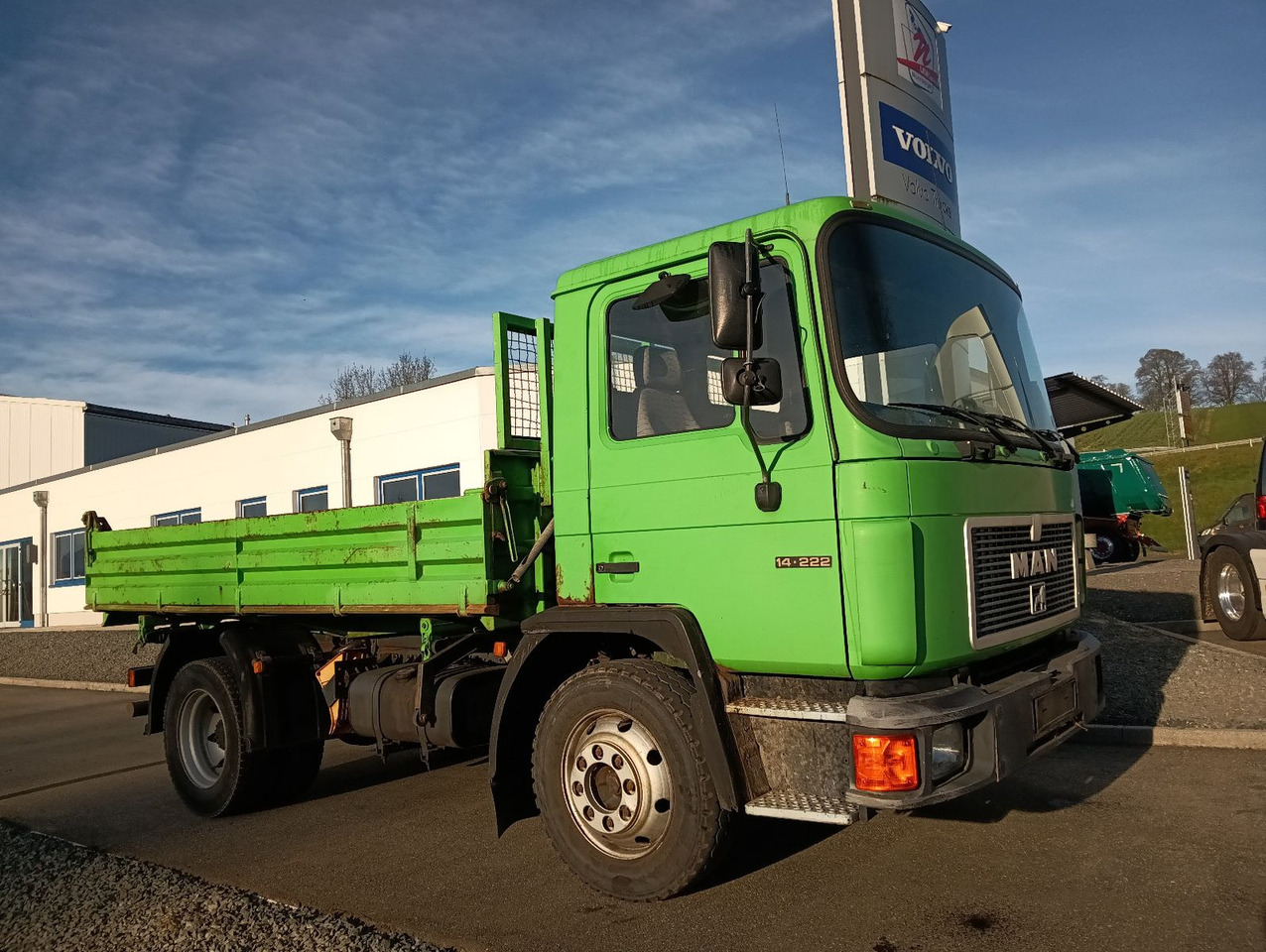 MAN 14:222 FK 3-S-Kipper 7,7tNL Blatt AHK TÜV5/25 - Tipper: picture 1 MAN 14:222 FK 3-S-Kipper 7,7tNL Blatt AHK TÜV5/25 - Tipper: picture 1