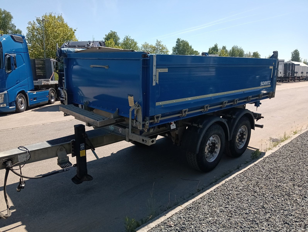 Schmitz Cargobull ZKI 18 Tandem 3-Seiten Kipper ALU ALCOA Rollplan - Tipper trailer: picture 3 Schmitz Cargobull ZKI 18 Tandem 3-Seiten Kipper ALU ALCOA Rollplan - Tipper trailer: picture 3