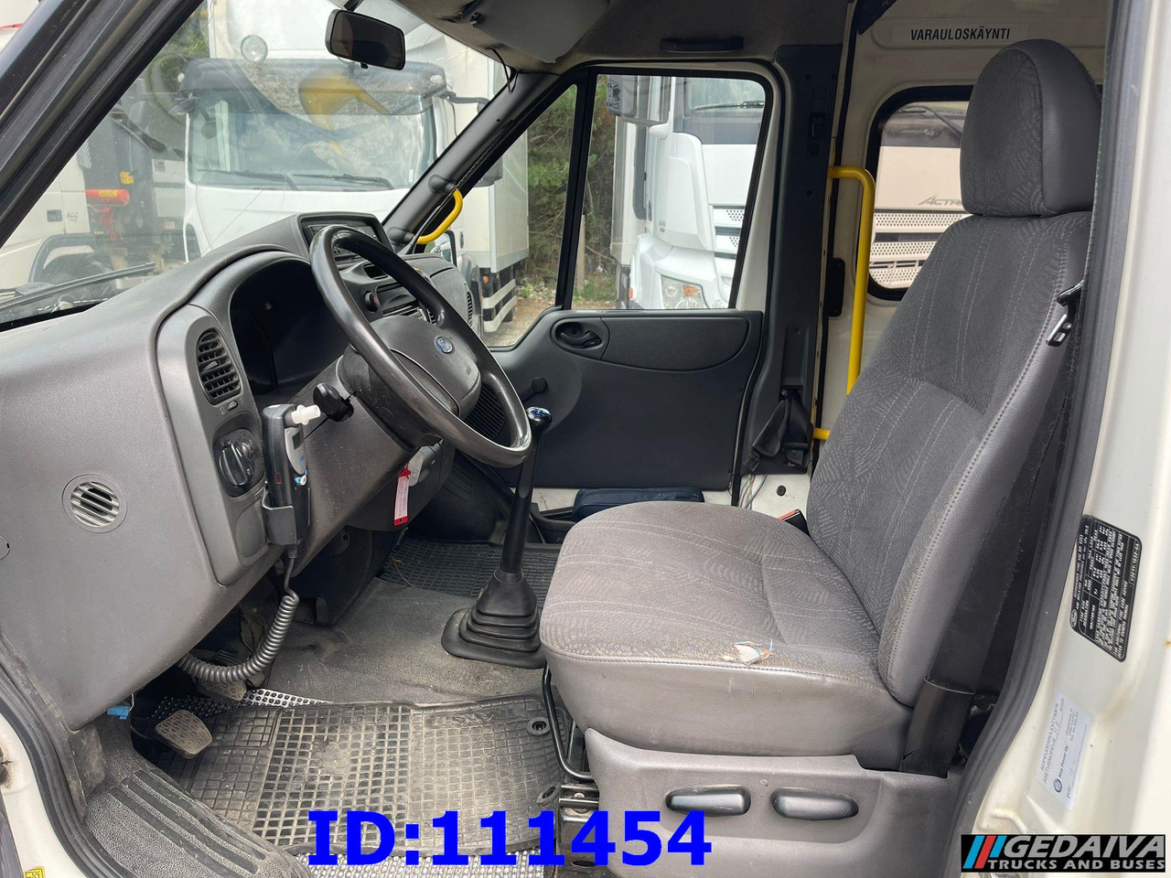 FORD Transit Manual 17-seater - Coach: picture 5 FORD Transit Manual 17-seater - Coach: picture 5