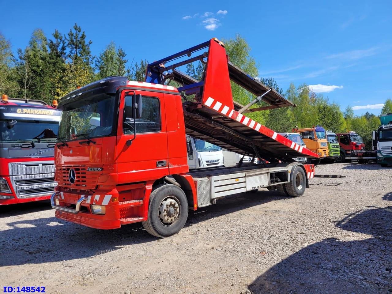 MERCEDES-BENZ Actros 1831 4x2 - Tow truck: picture 1 MERCEDES-BENZ Actros 1831 4x2 - Tow truck: picture 1