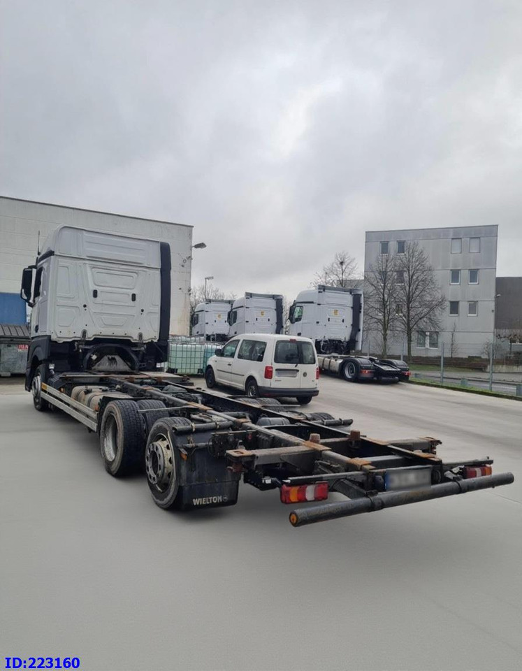 MERCEDES-BENZ Actros 2542 BDF Euro6 - Cab chassis truck: picture 5 MERCEDES-BENZ Actros 2542 BDF Euro6 - Cab chassis truck: picture 5