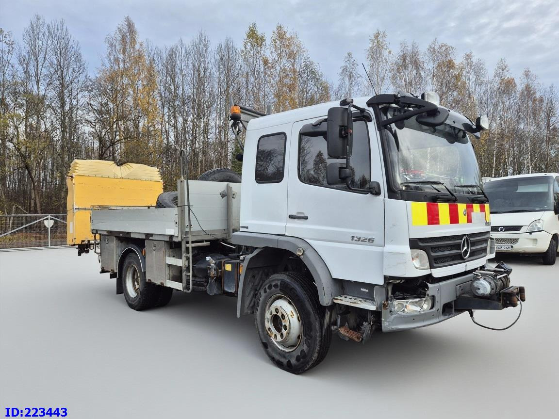 MERCEDES-BENZ Atego 1326 4×4 - Dropside/ Flatbed truck: picture 4 MERCEDES-BENZ Atego 1326 4×4 - Dropside/ Flatbed truck: picture 4