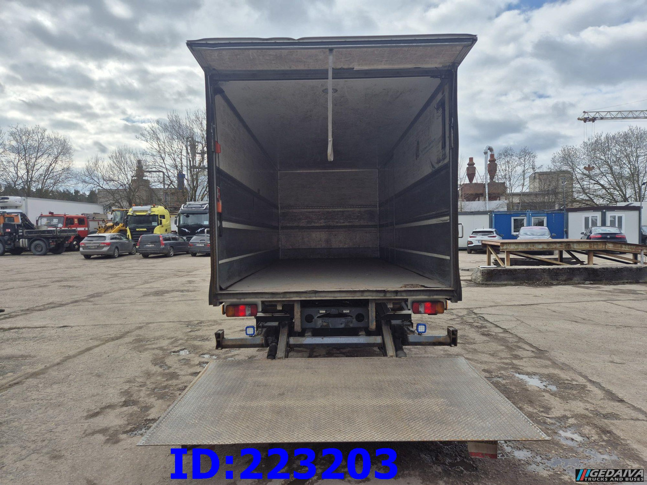 Box truck MERCEDES-BENZ Atego 818 4x2 Euro5 Manual: picture 7