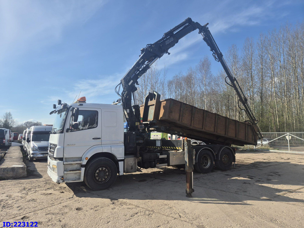 MERCEDES-BENZ Axor 2533 6x2 + Atlas 332.3E Crane - Tipper: picture 1 MERCEDES-BENZ Axor 2533 6x2 + Atlas 332.3E Crane - Tipper: picture 1